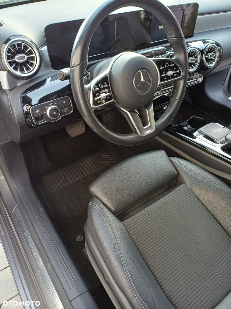 Mercedes-Benz Klasa A 220 d 8G-DCT - 11