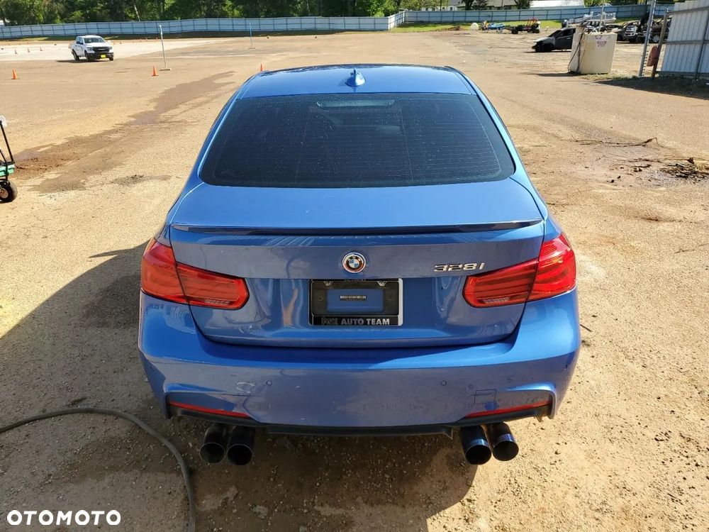BMW Seria 3 328i xDrive Sport-Aut - 6