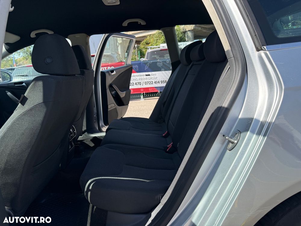 Volkswagen Passat 2.0 TDI Comfortline DPF BlueMotion Technology - 24