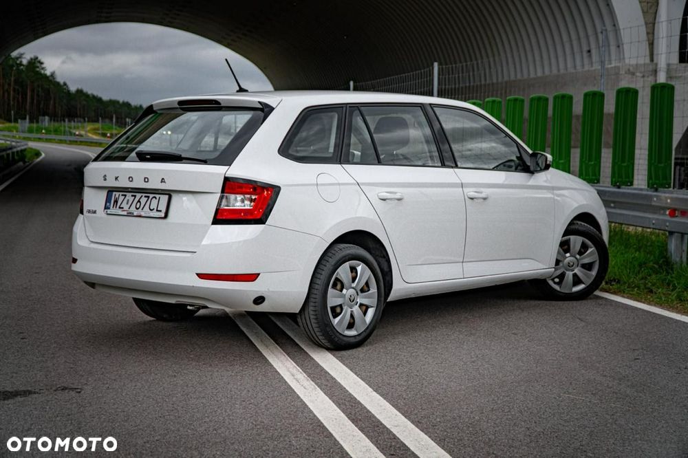 Skoda Fabia - 24