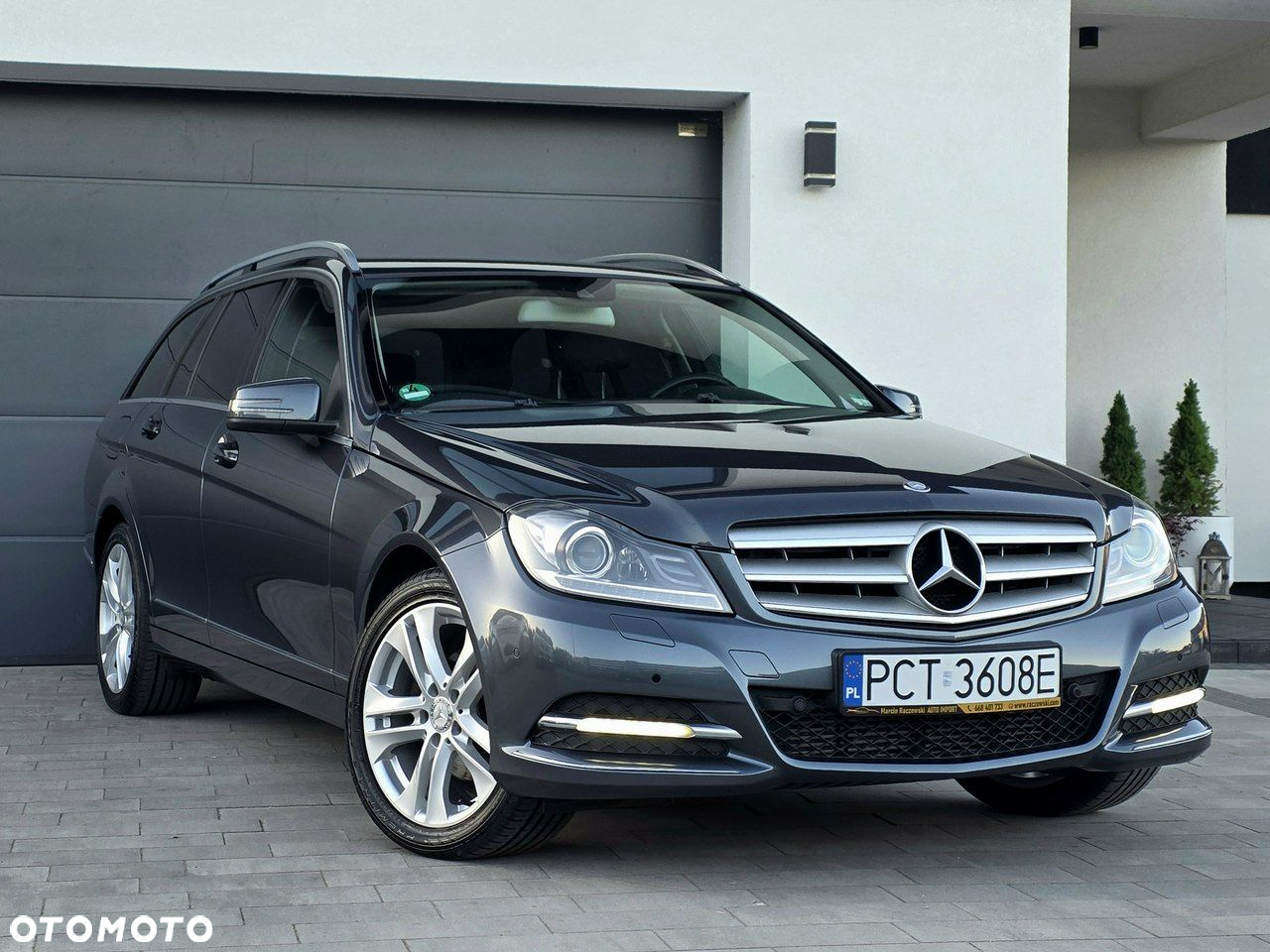 Mercedes-Benz Klasa C 200 CDI BlueEff Avantgarde - 2