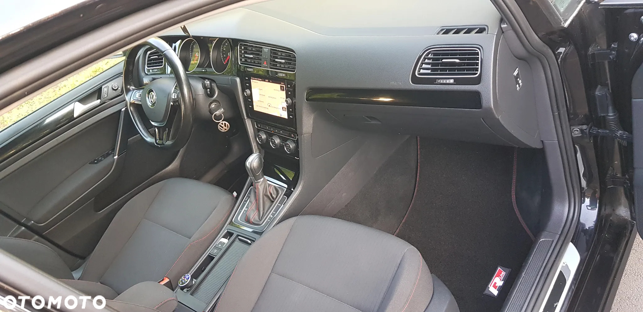 Volkswagen Golf 2.0 TDI DSG Sound - 24