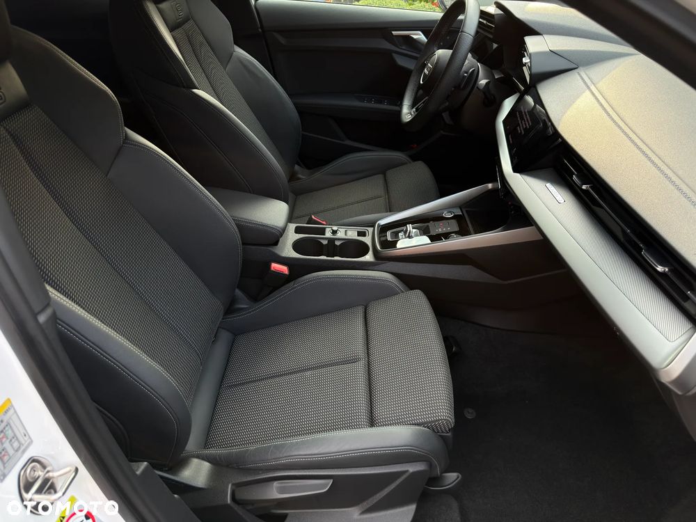 Audi A3 Limousine 40 TFSI quattro S tronic advanced - 24