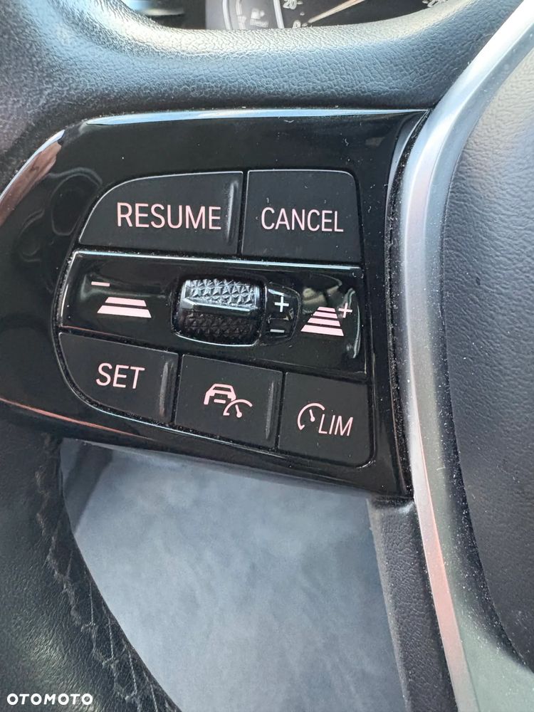 BMW Seria 5 520d Touring Luxury Line - 29