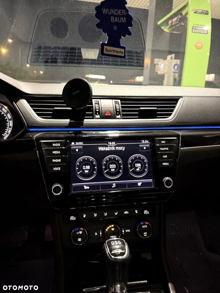 Skoda Superb 2.0 TDI L&K DSG - 12