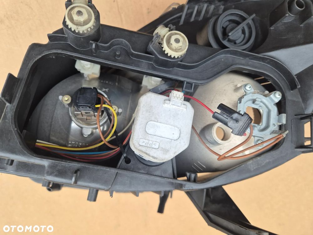 Lancia Ypsilon lampa prawa Musa.2003-2006.OE. - 7