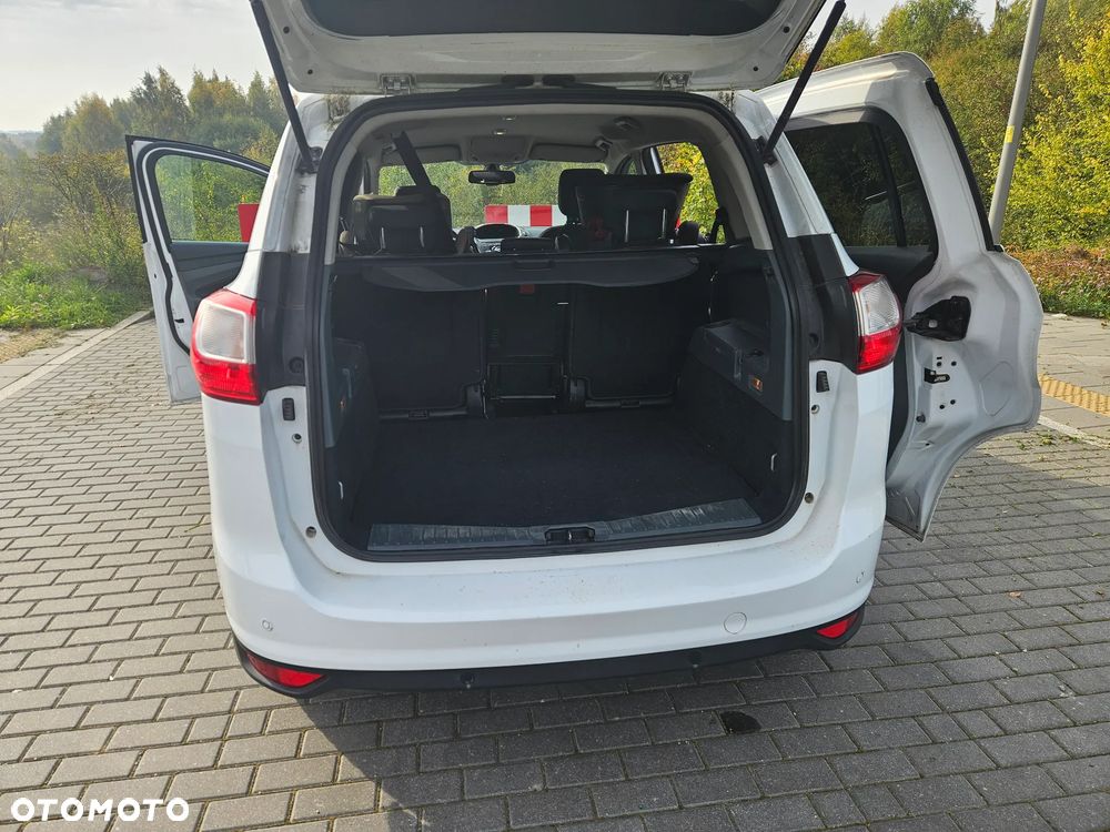 Ford Grand C-Max 2012 photo 2