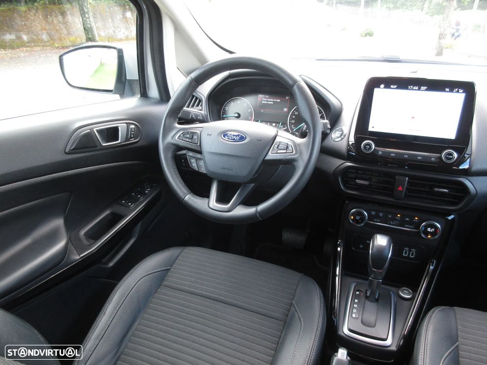 Ford EcoSport - 40
