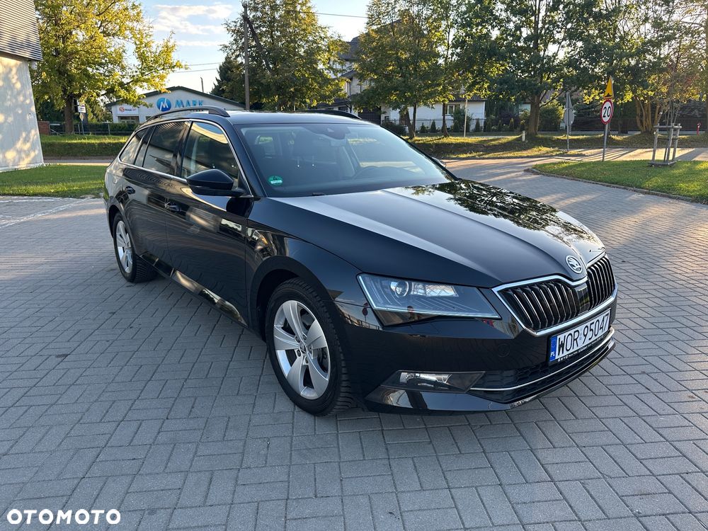 Skoda Superb 2.0 TDI DSG Ambition - 15