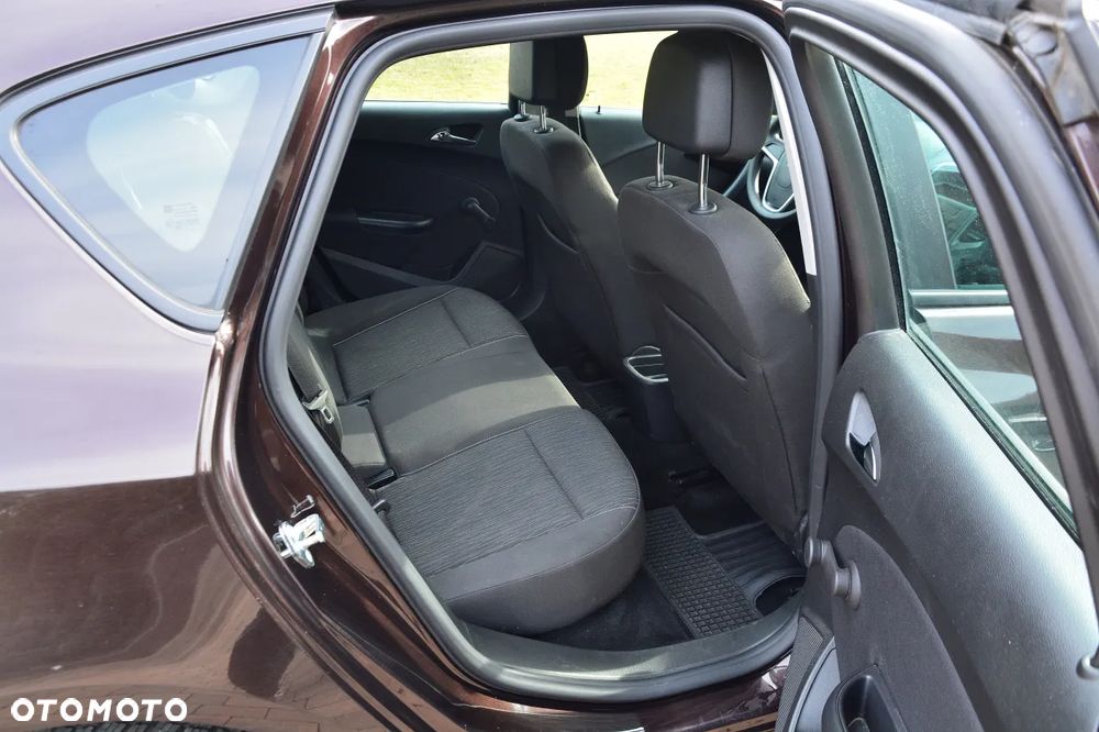 Opel Astra 1.4 ecoFLEX - 10