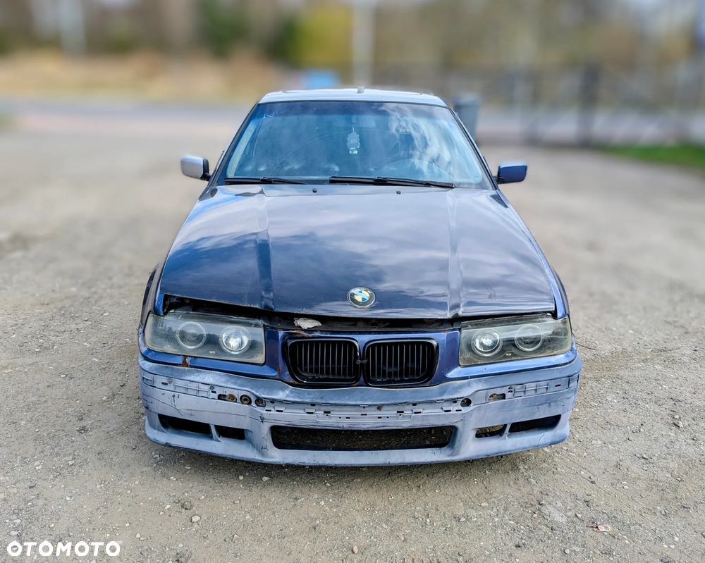 BMW E36 Compact 316i na części - 2
