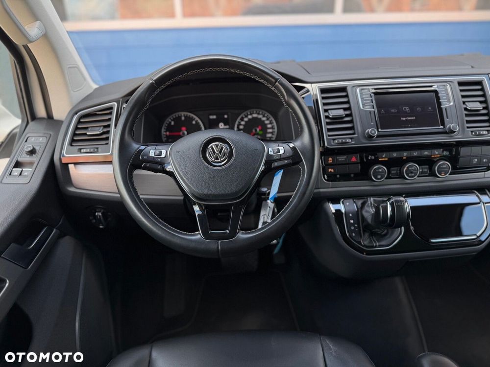 Volkswagen Multivan - 15
