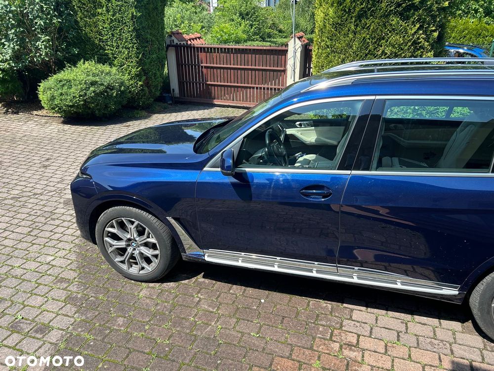 BMW X7 xDrive40d mHEV Individual Edition sport - 3