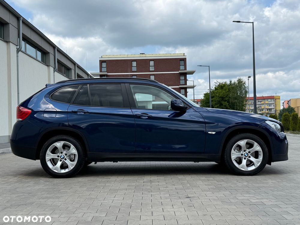 BMW X1 sDrive18i - 11