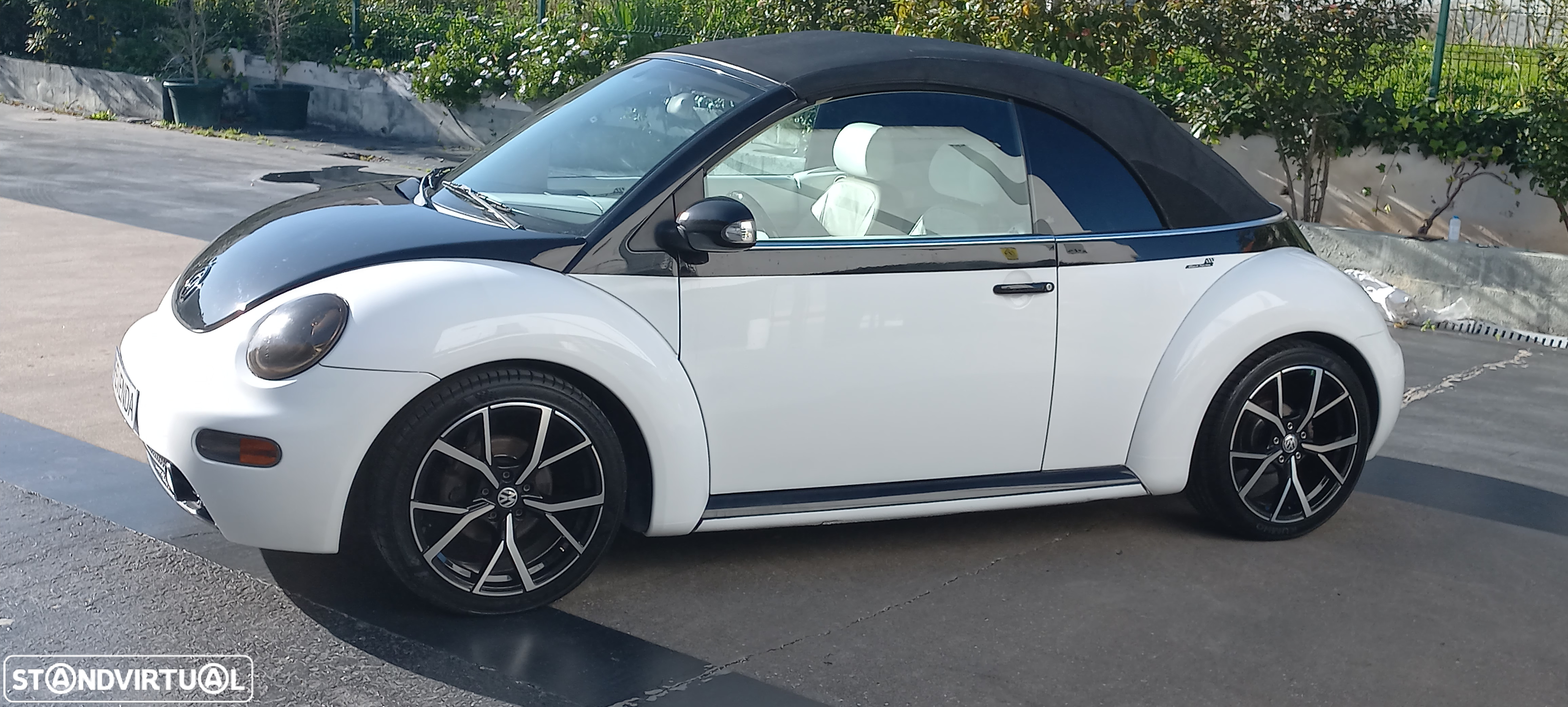 VW New Beetle Cabriolet 1.9 TDi Top Couro - 31