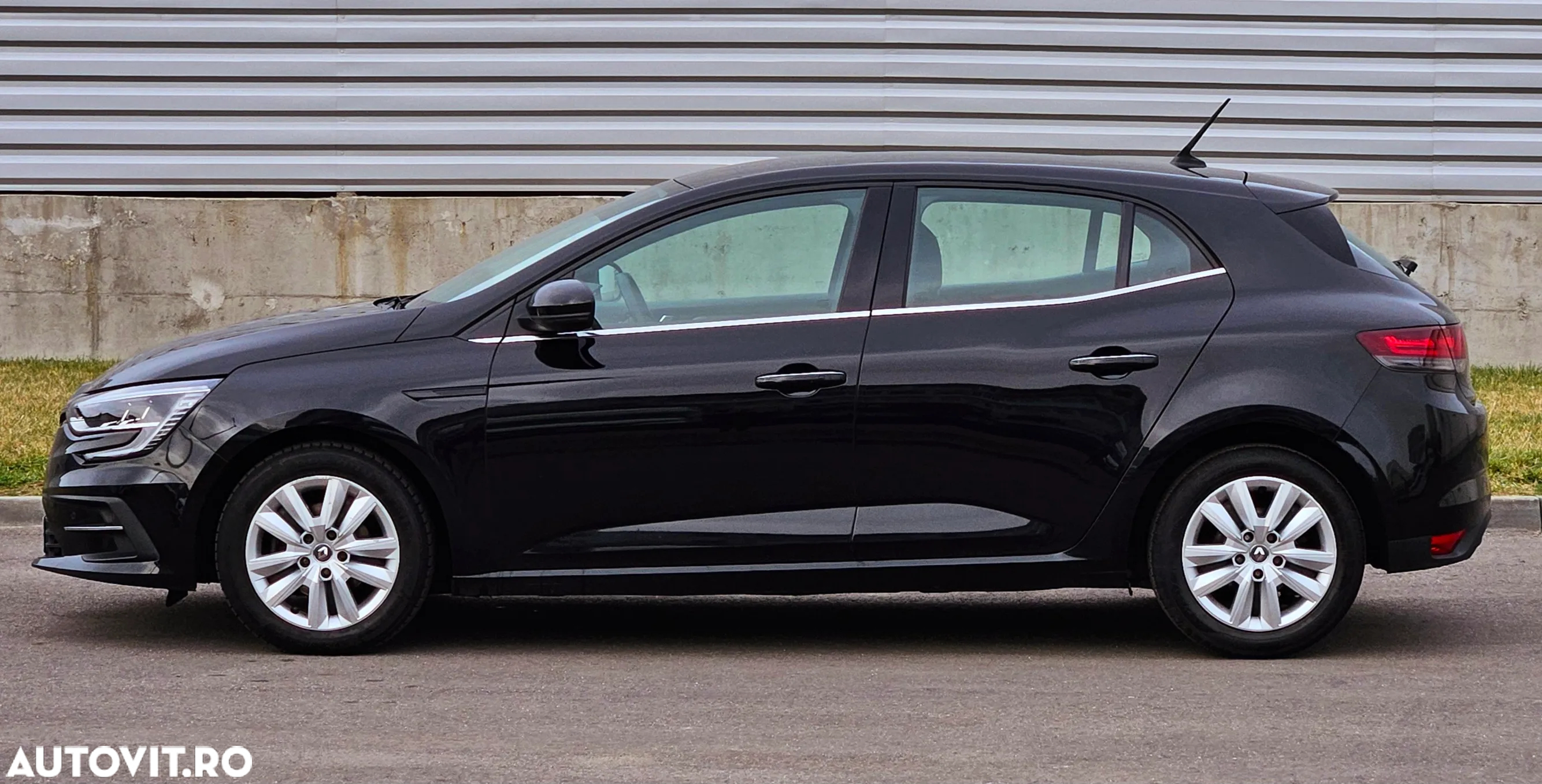Renault Megane BLUE dCi 115 EDC BUSINESS EDITION - 18