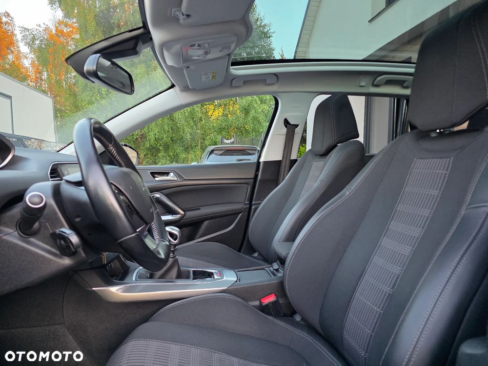 Peugeot 308 1.6 BlueHDi Allure S&S - 8