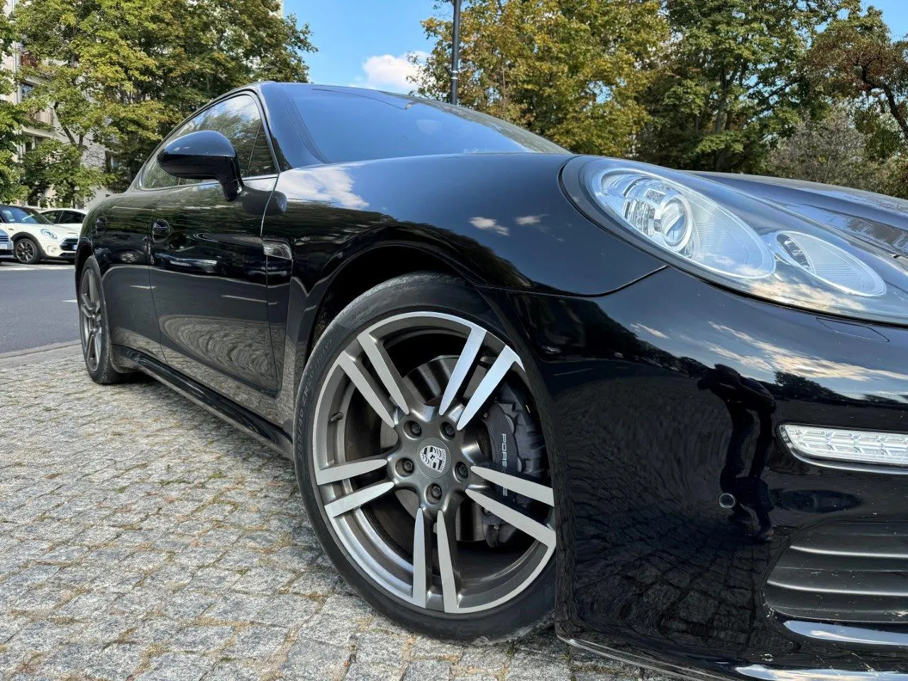 Porsche Panamera - 3