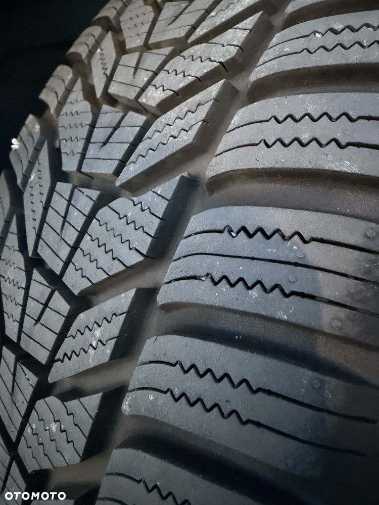 Omoda 5 1.6 T-GDI Premium DCT - 32