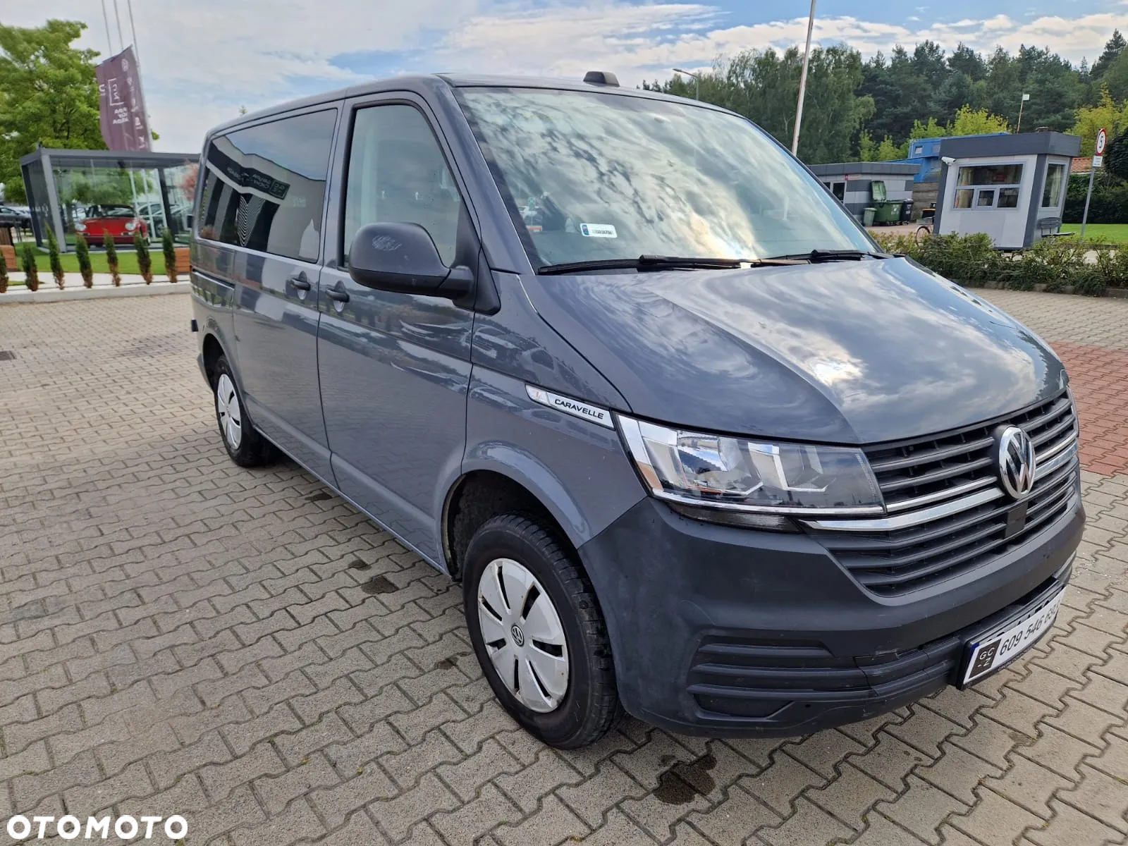 Volkswagen Caravelle - 2