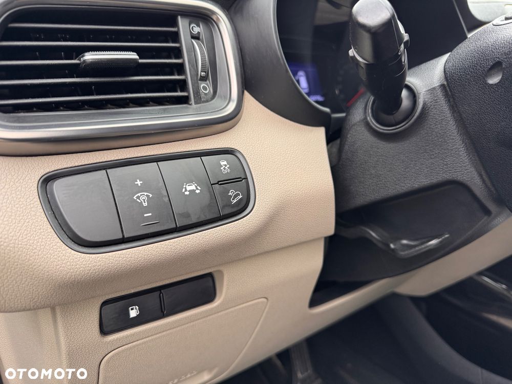 Kia Sorento 2.0 CRDI L - 22
