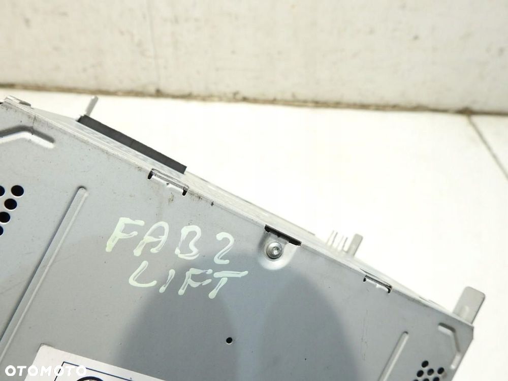 RADIO CD SKODA FABIA II 5J0035161C - 2