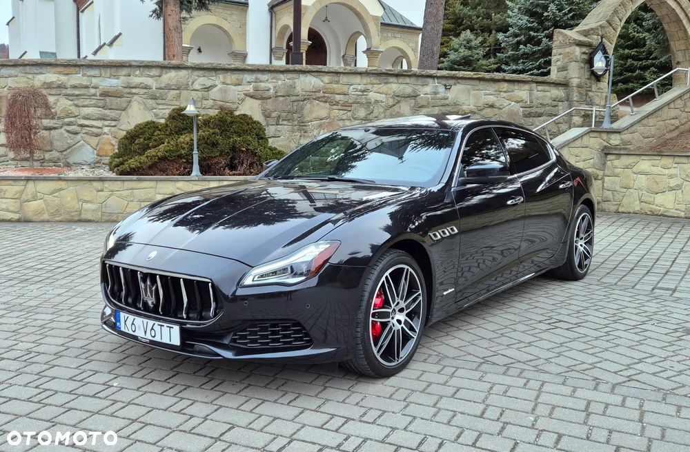 Maserati Quattroporte - 3