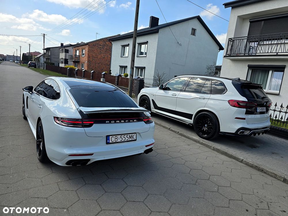 Porsche Panamera 4S - 23