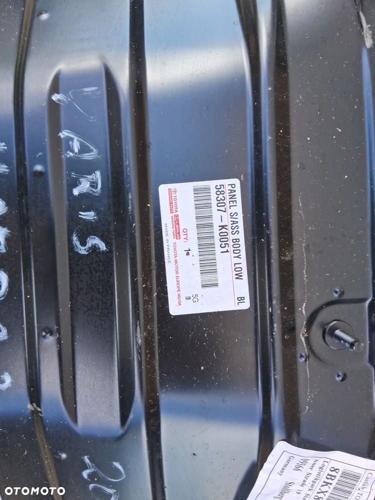 Pas Tylny Ścianna Toyota YARIS MAZDA 2 2020- - 2