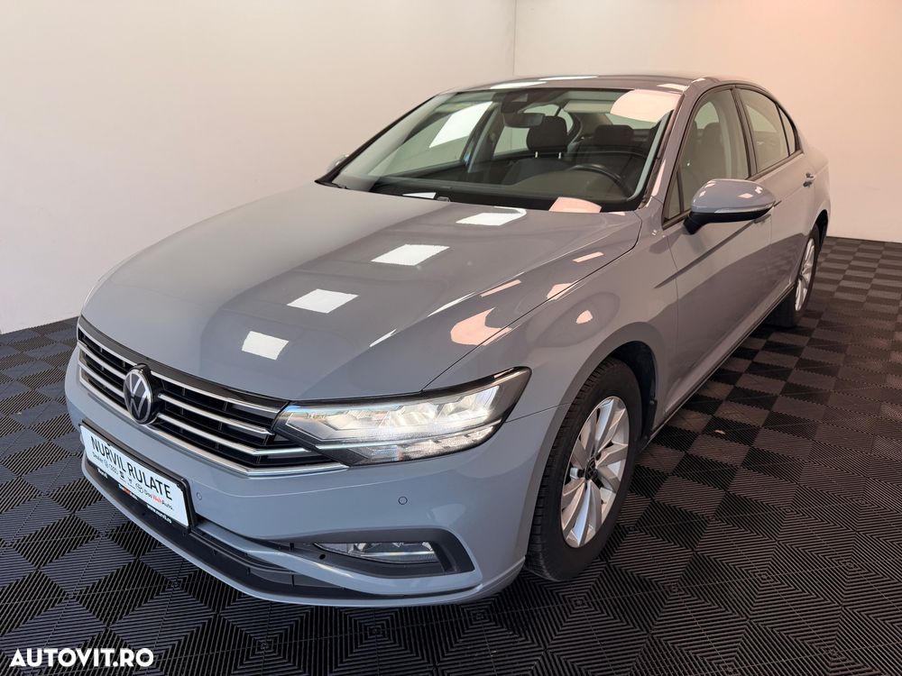 Volkswagen Passat 2.0 TDI DSG Comfortline - 1