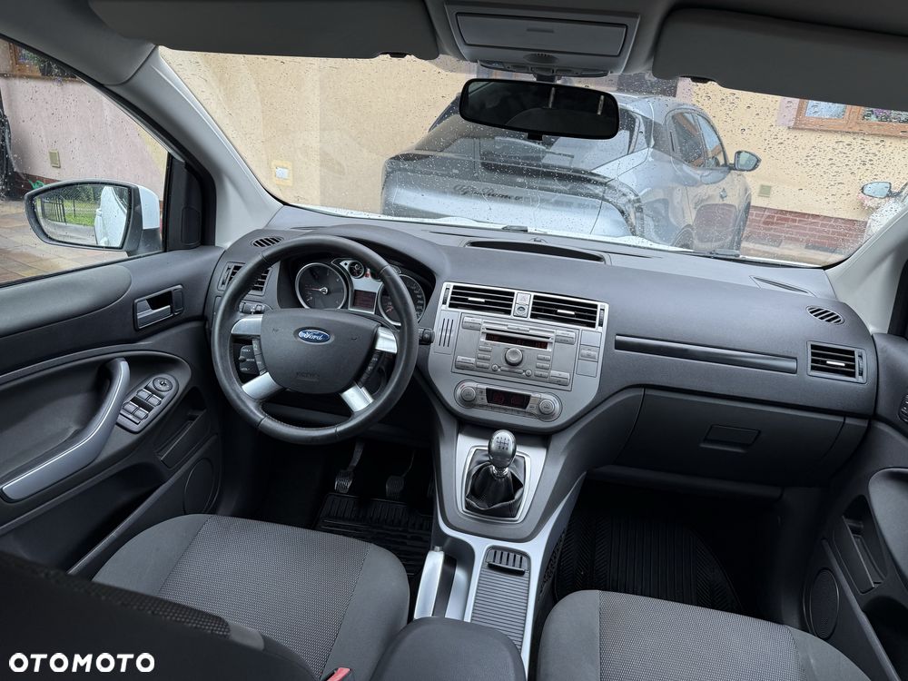 Ford Kuga - 6