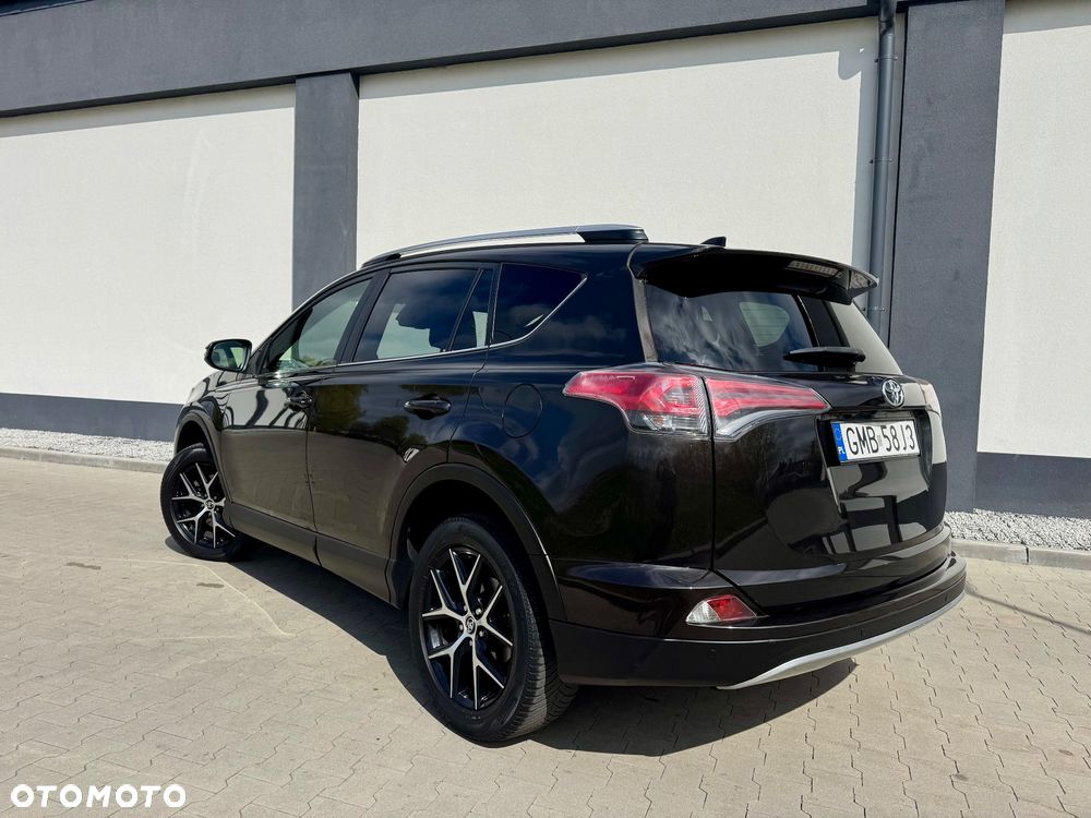 Toyota RAV4 2.0 D-4D 4x2 Start-Stop Executive - 25