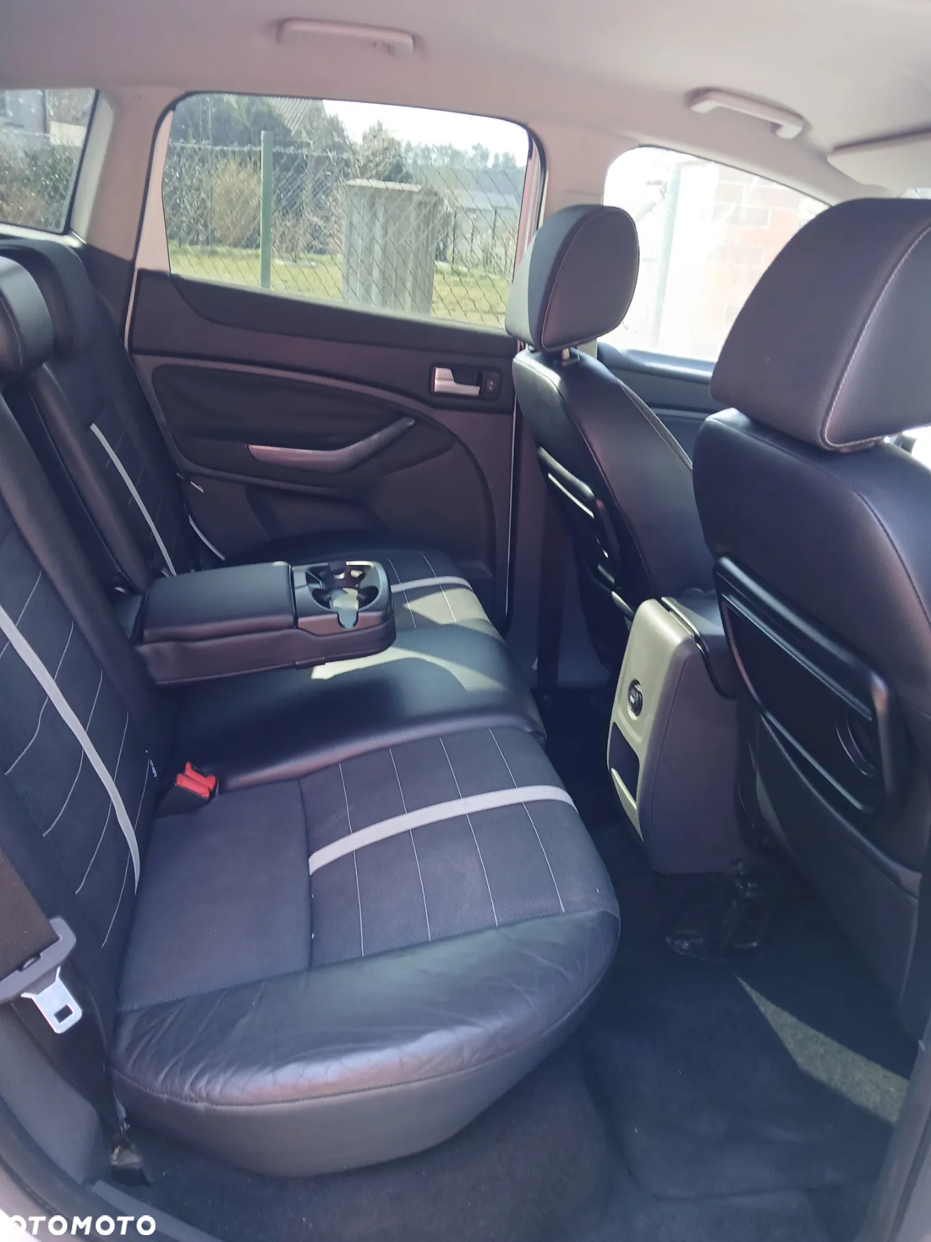 Ford Kuga - 19