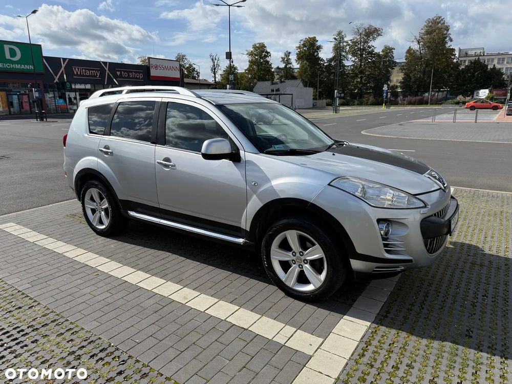 Peugeot 4007 - 13