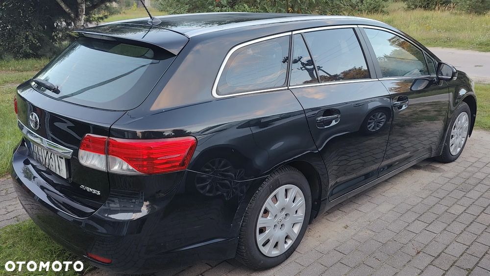 Toyota Avensis 1.6 Sol - 2