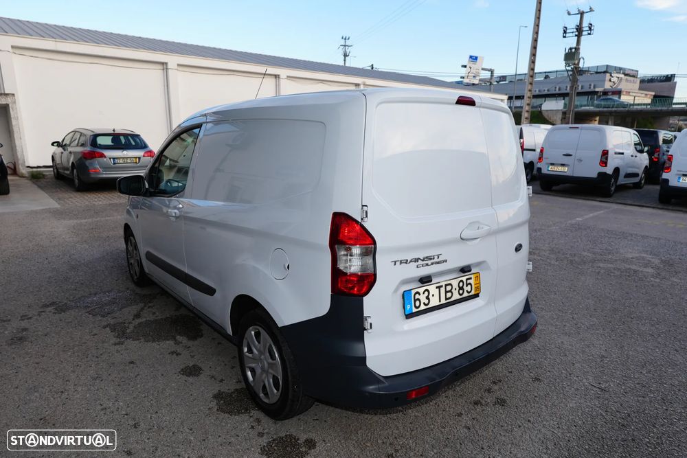 Ford Transit Courier 1.5TDCI 100cv - 5