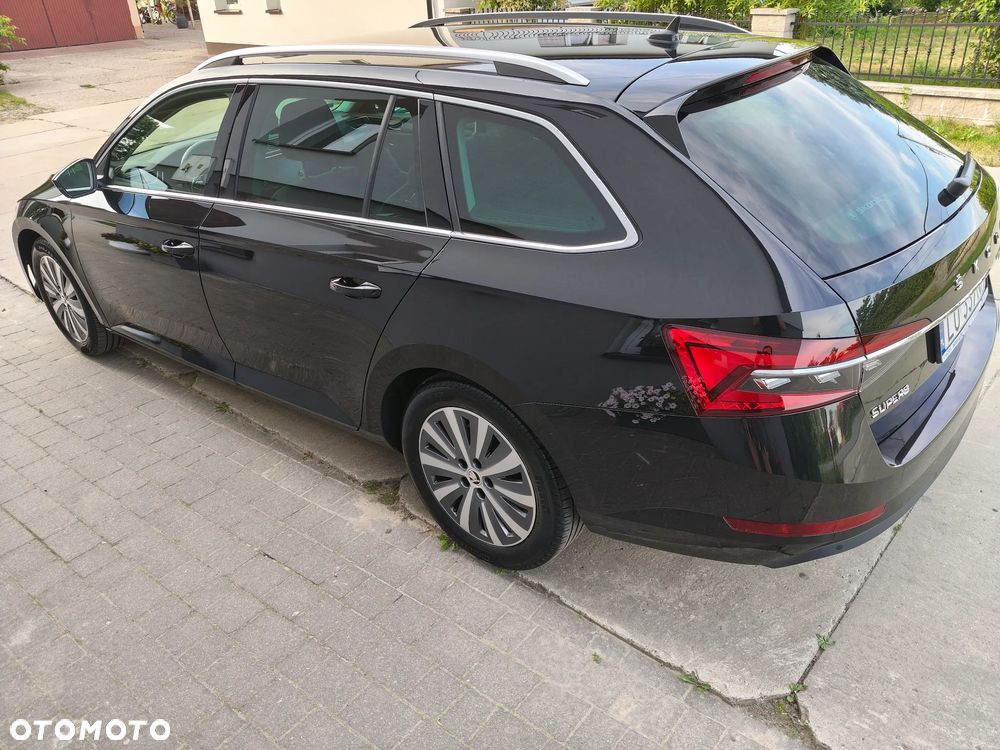 Skoda Superb 2.0 TDI SCR 4x4 Style DSG - 3