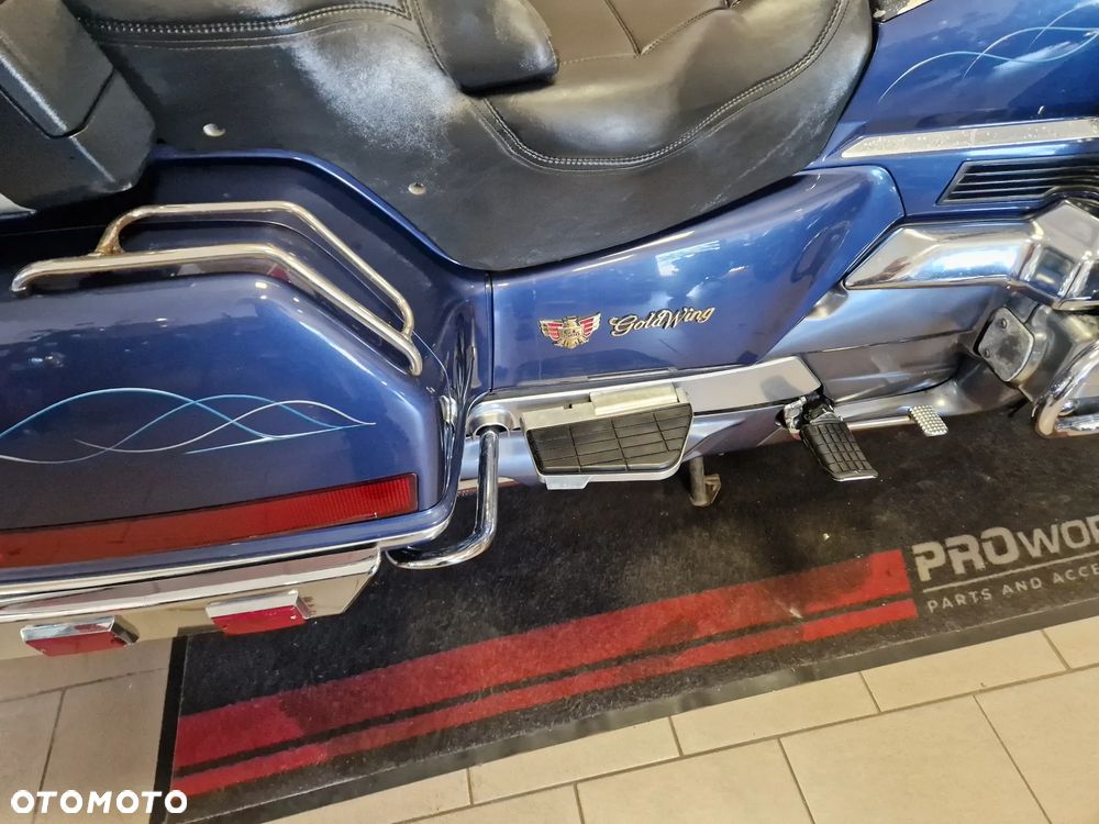 Honda GL - 32