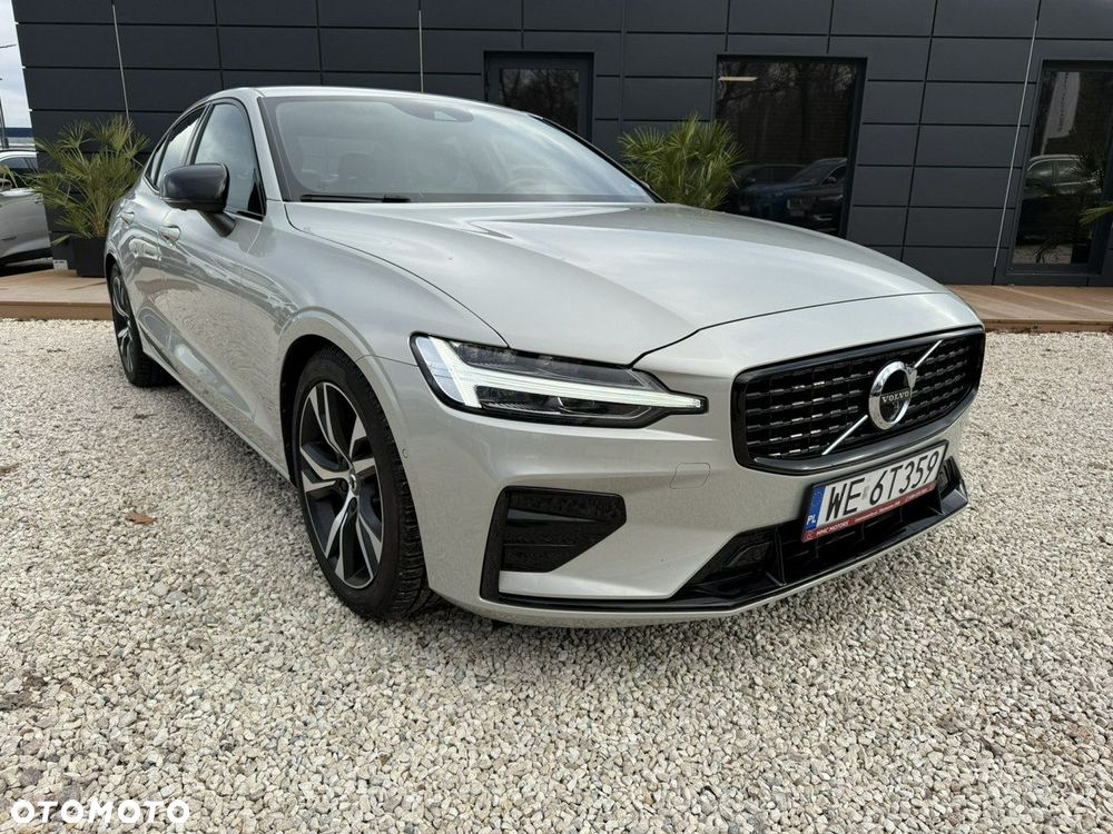 Volvo S60 B4 B R-Design - 5