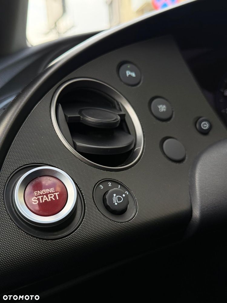 Honda Civic 1.8i-VTEC Automatik Executive - 8