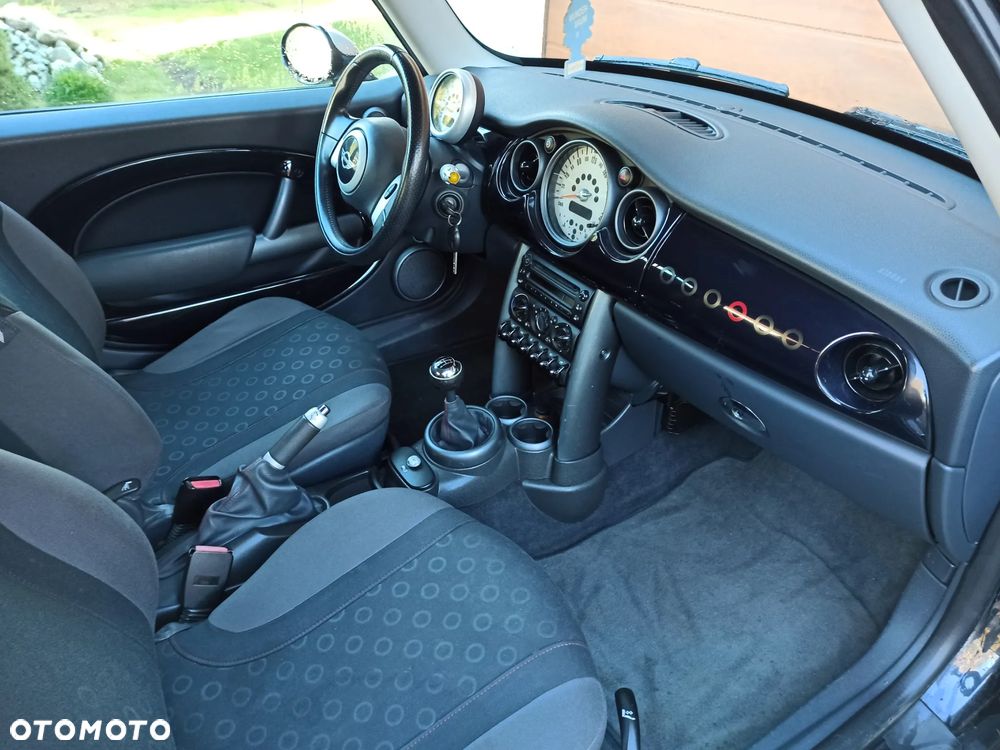 MINI Cooper Seven - 12