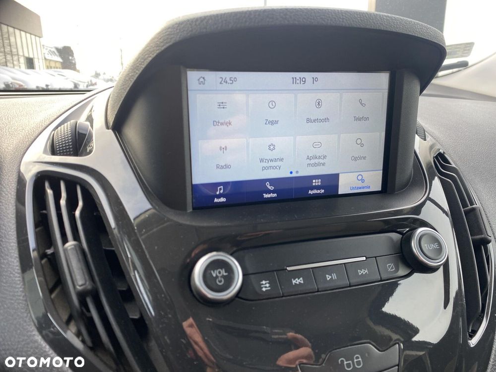 Ford Tourneo Courier - 26