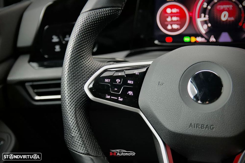 VW Golf 2.0 TSI GTI DSG Performance - 33