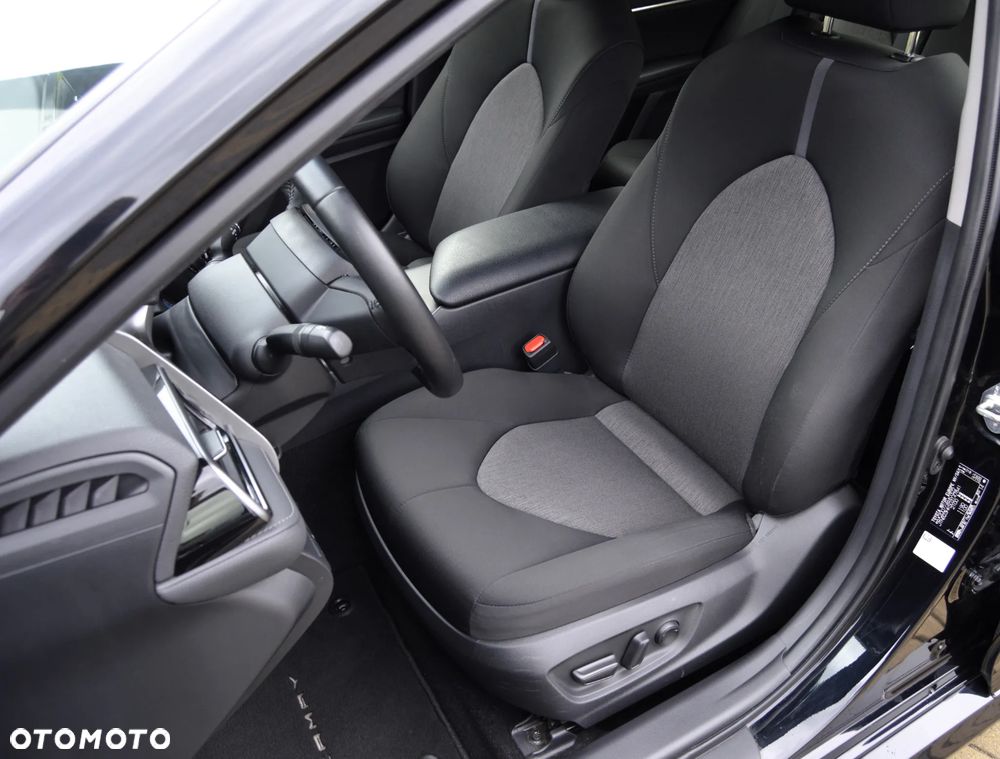 Toyota Camry 2.5 Hybrid Comfort CVT - 10