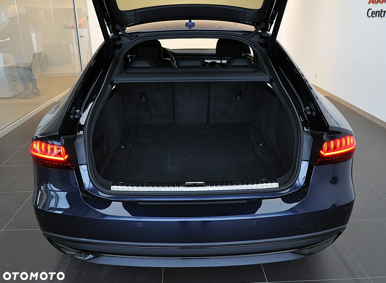 Audi A7 - 9