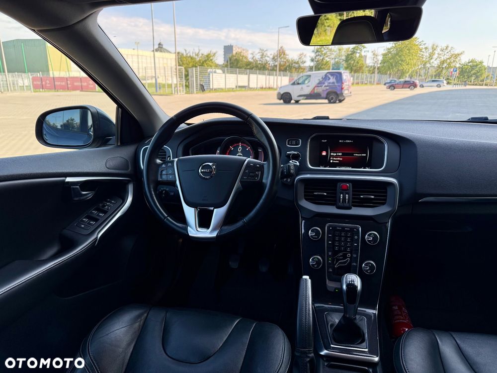Volvo V40 D2 Drive-E SCR Momentum - 19