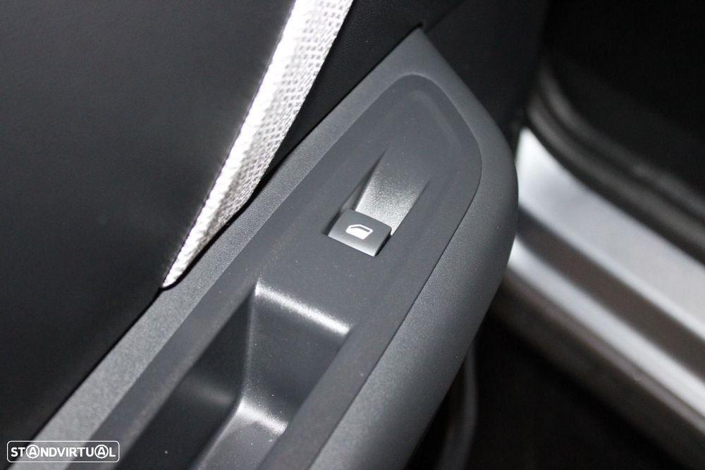 Citroën C4 1.2 PureTech Plus - 30