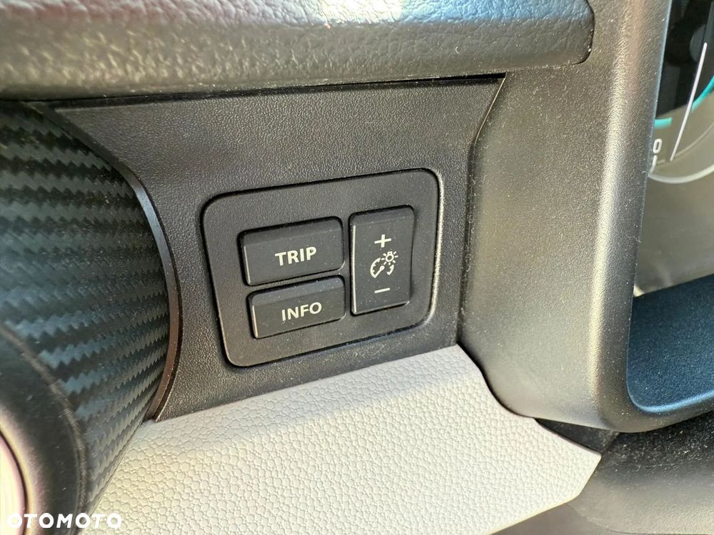 Suzuki Ignis - 19