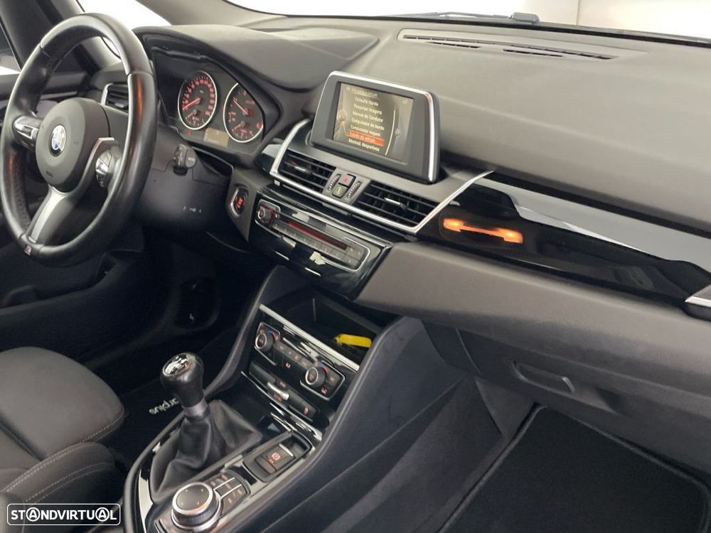 BMW 216 Active Tourer d Advantage - 24