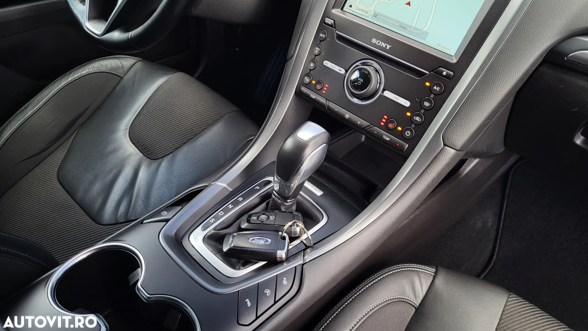 Ford Mondeo Turnier 2.0 TDCi Start-Stopp PowerShift-Aut Titanium - 33